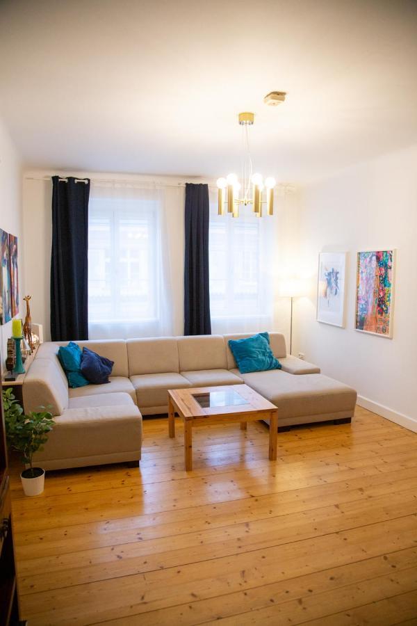 Velky 3-Izbovy Apartman Bratislava-Stare Mesto Luaran gambar