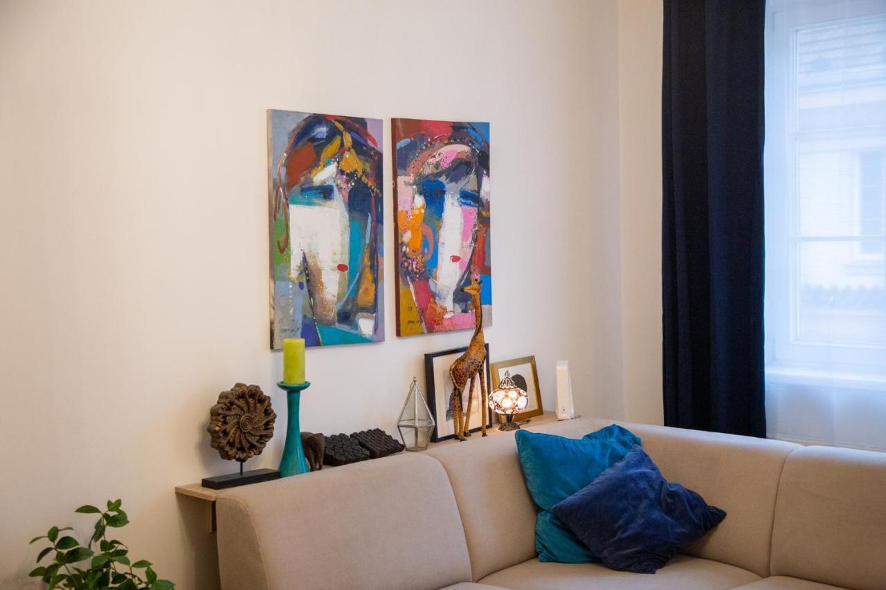 Velky 3-Izbovy Apartman Bratislava-Stare Mesto Luaran gambar
