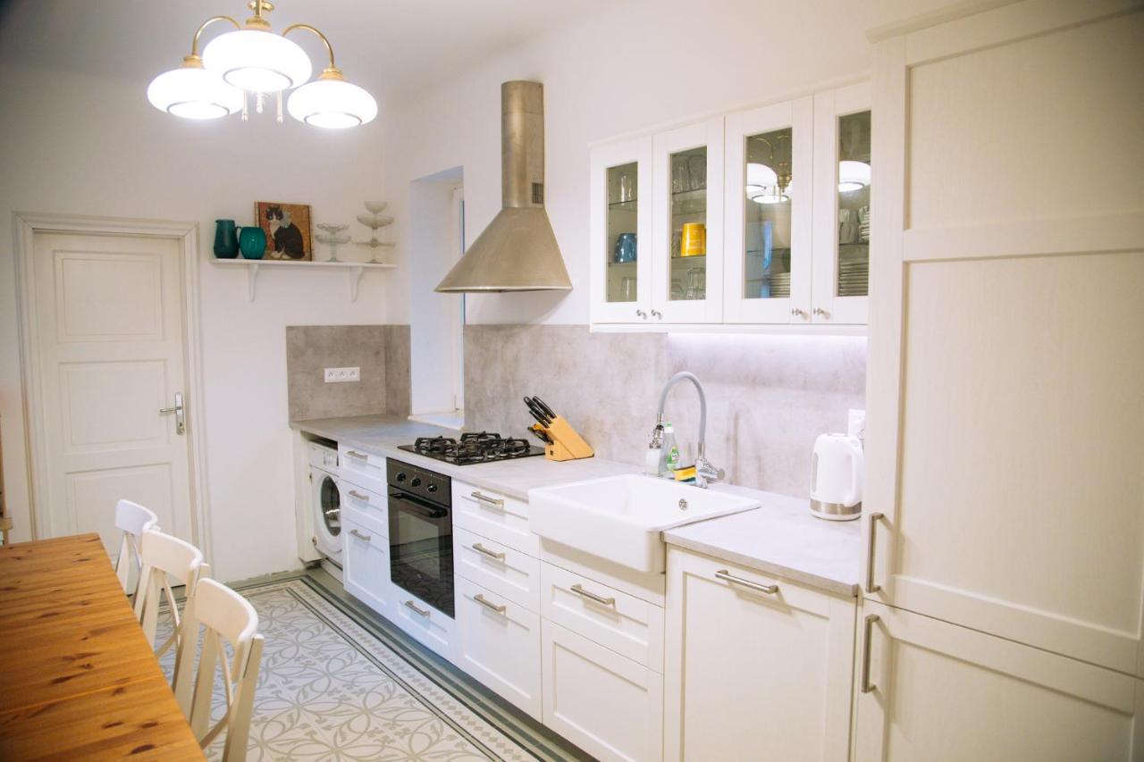 Velky 3-Izbovy Apartman Bratislava-Stare Mesto Luaran gambar